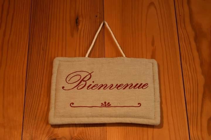 Gite Du Cheval Blanc D'Houmont 상테오데 외부 사진